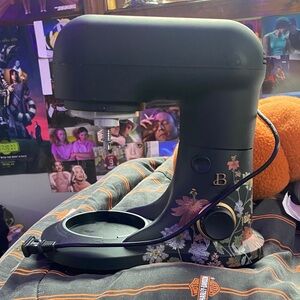 Floral Black Stand Mixer by Drew Barrymore (no attachments)